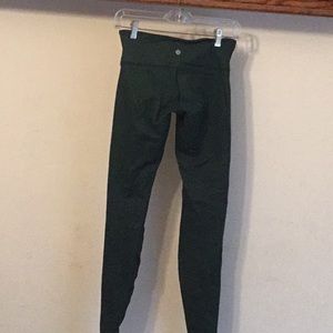 Size 4 Lululemon Leggings (Dark green)